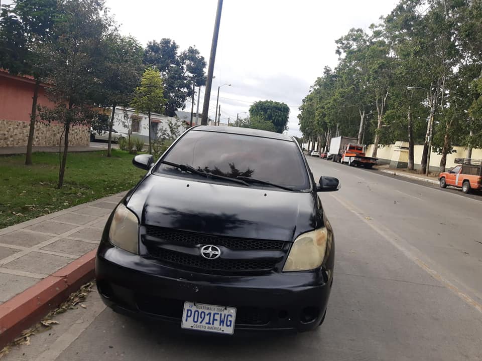 2006 
Totota  
Motor   1500   
Ganga   pregunte  
Termina  tu año  con auto  
Feliz  navidad 
Bendic