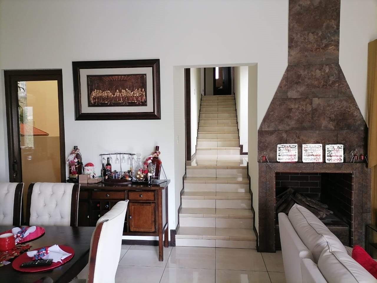 3 habitaciones 2 baños Casa