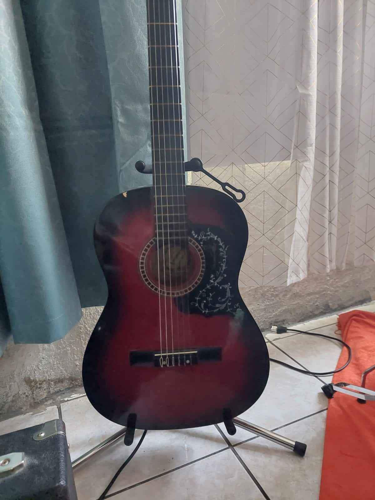 Guitarras en venta Menphis y Aranjuez