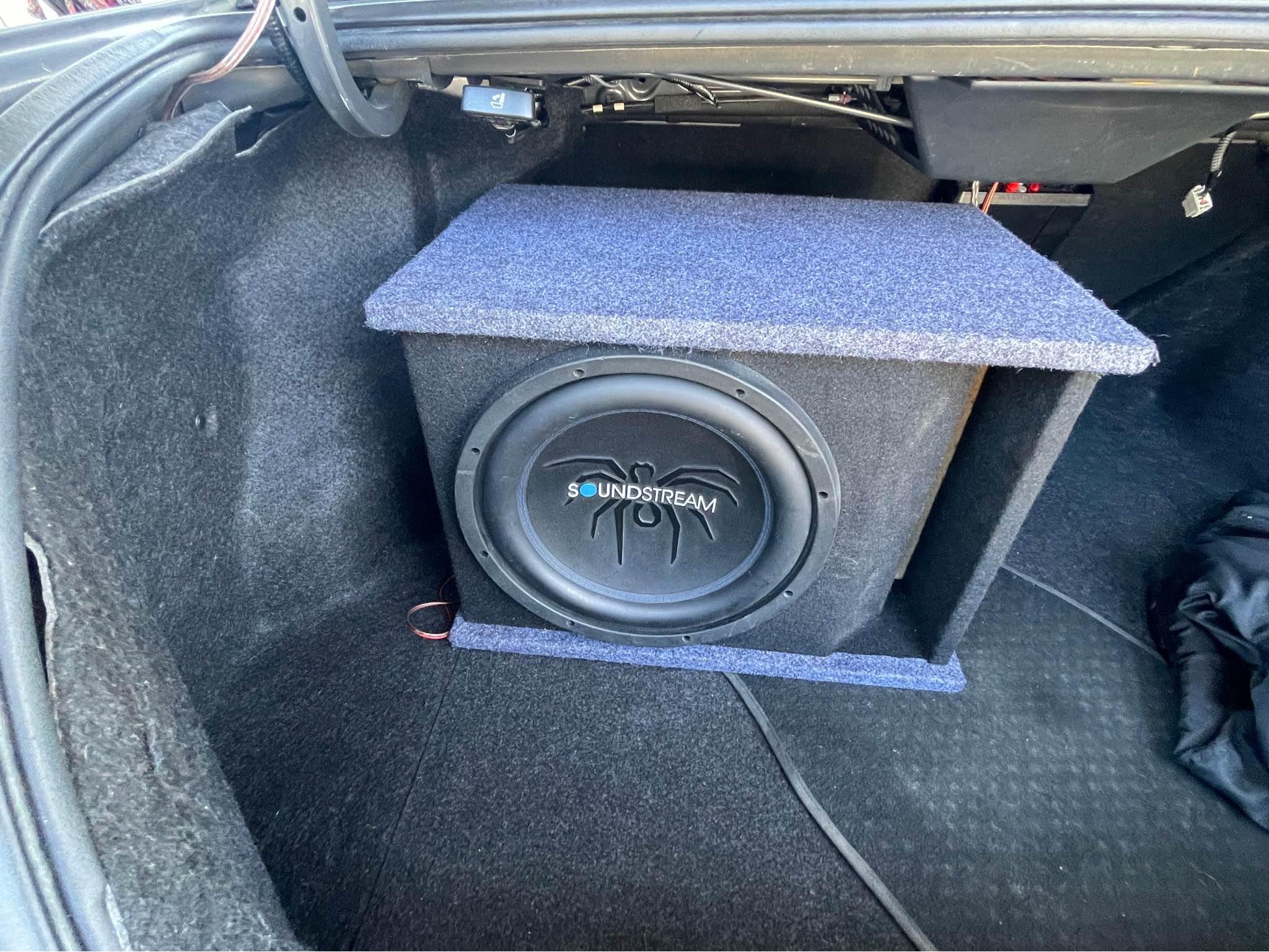 Vendo buffer de 12 pulgadas y dos amplificadores