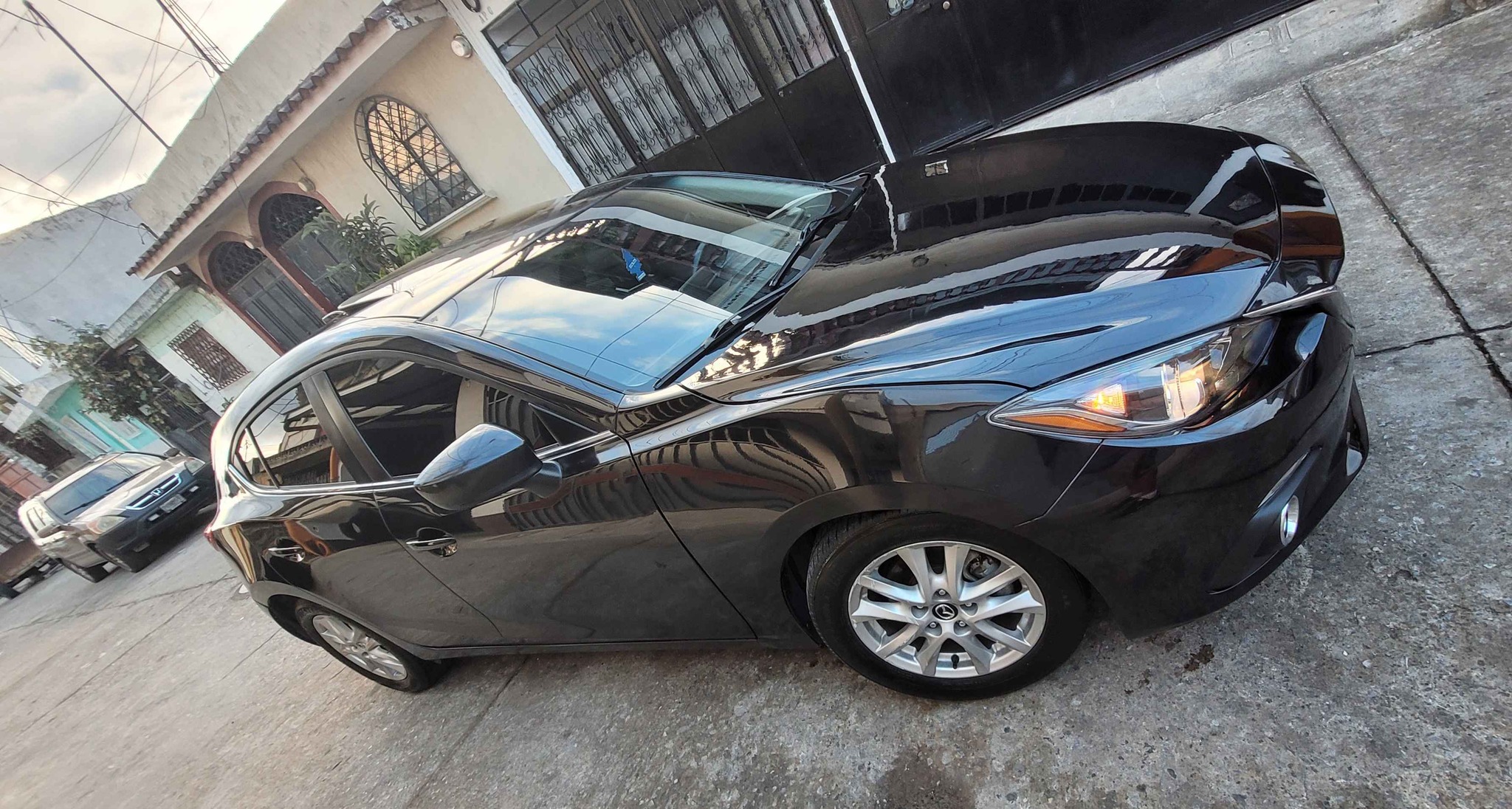 Mazda 3 Grand Touring (Recibo Vehiculo)