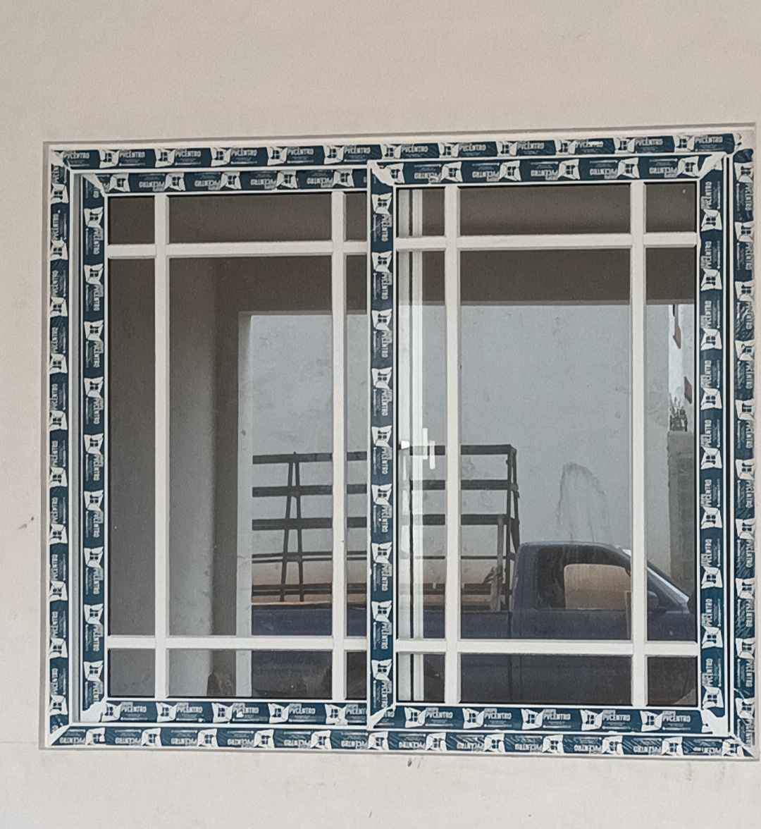 Ventanas de pvc o aluminio y vidrios templados
