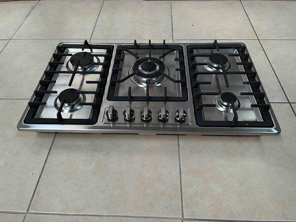 ESTUFA DE EMPOTRAR
5 QUEMADORES