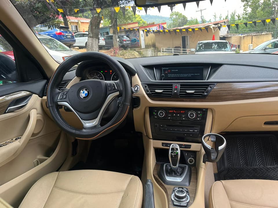 41005382 
RECIEN IMORTADA
BMW. X1 TECHO PANORÁMICO 
COLOR  CAQUI
¡¡Financiamient