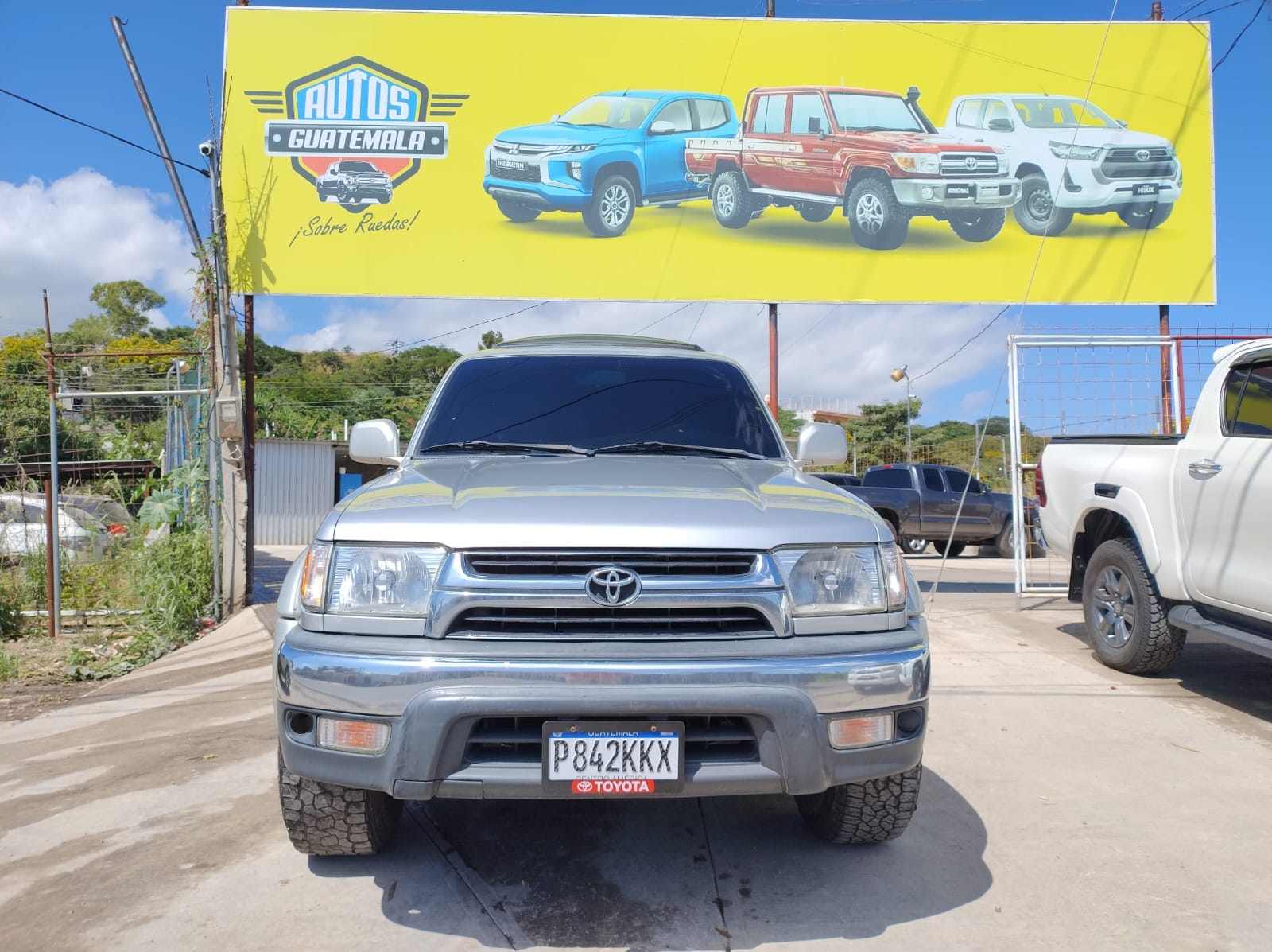 A la venta camioneta
 Recién ingresada
 Nitida
 A toda prueba  Toyota 4runner mo