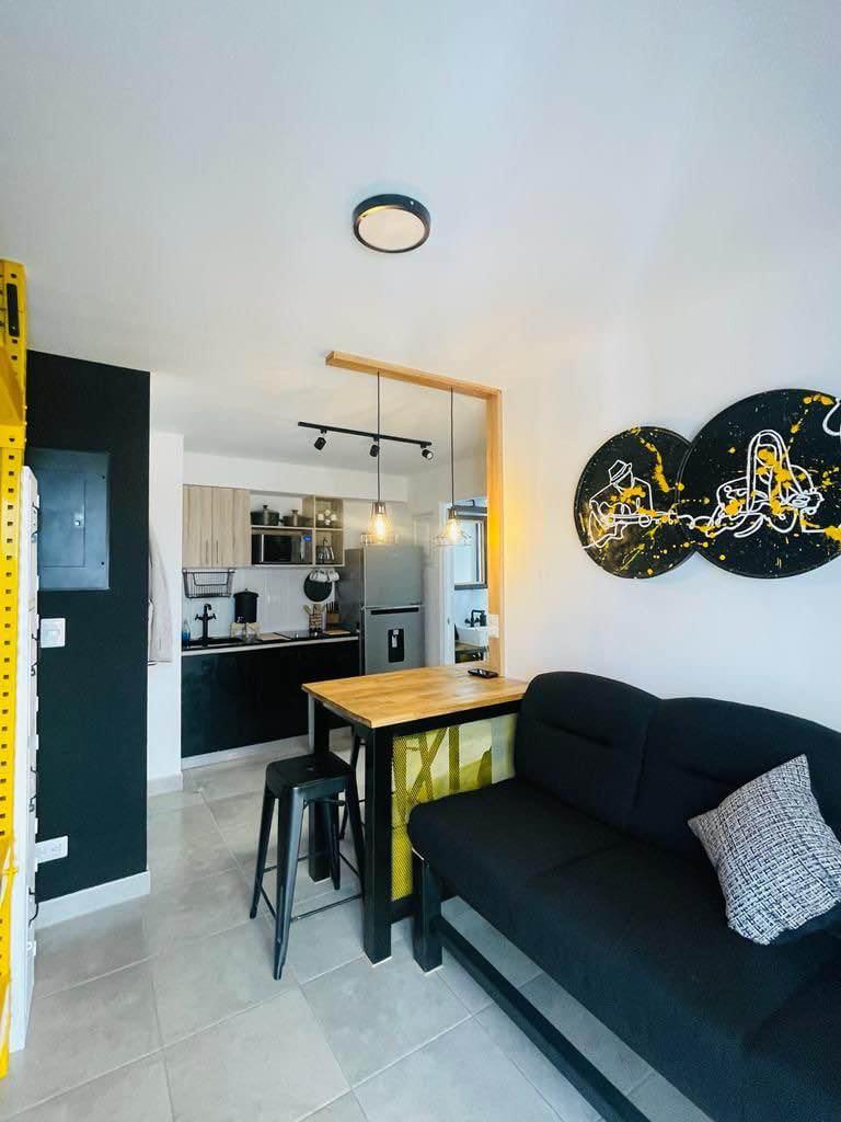 *4 GRADOS NORTE*
*APARTAMENTO RENTA*
*AMUEBLADO Y EQUIPADO*

- PARA PERSONA SOLA