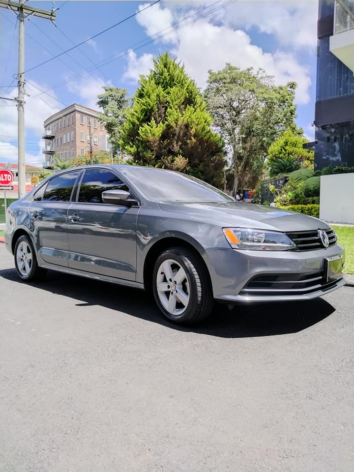 🆂︎︎🅻︎🅴︎ ︎🆄︎🆃︎︎ 🆅︎🅴︎🅽︎🅳︎🅴︎
Volkswagen Jetta 2018 de Agencia

Precio Financiado: Q