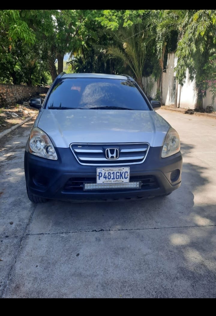 VENDIDA!!!!!!!!!!!
 hermosa crv modelo 2006 4x4.
Bolsas de Aire Intactas.
Aire A