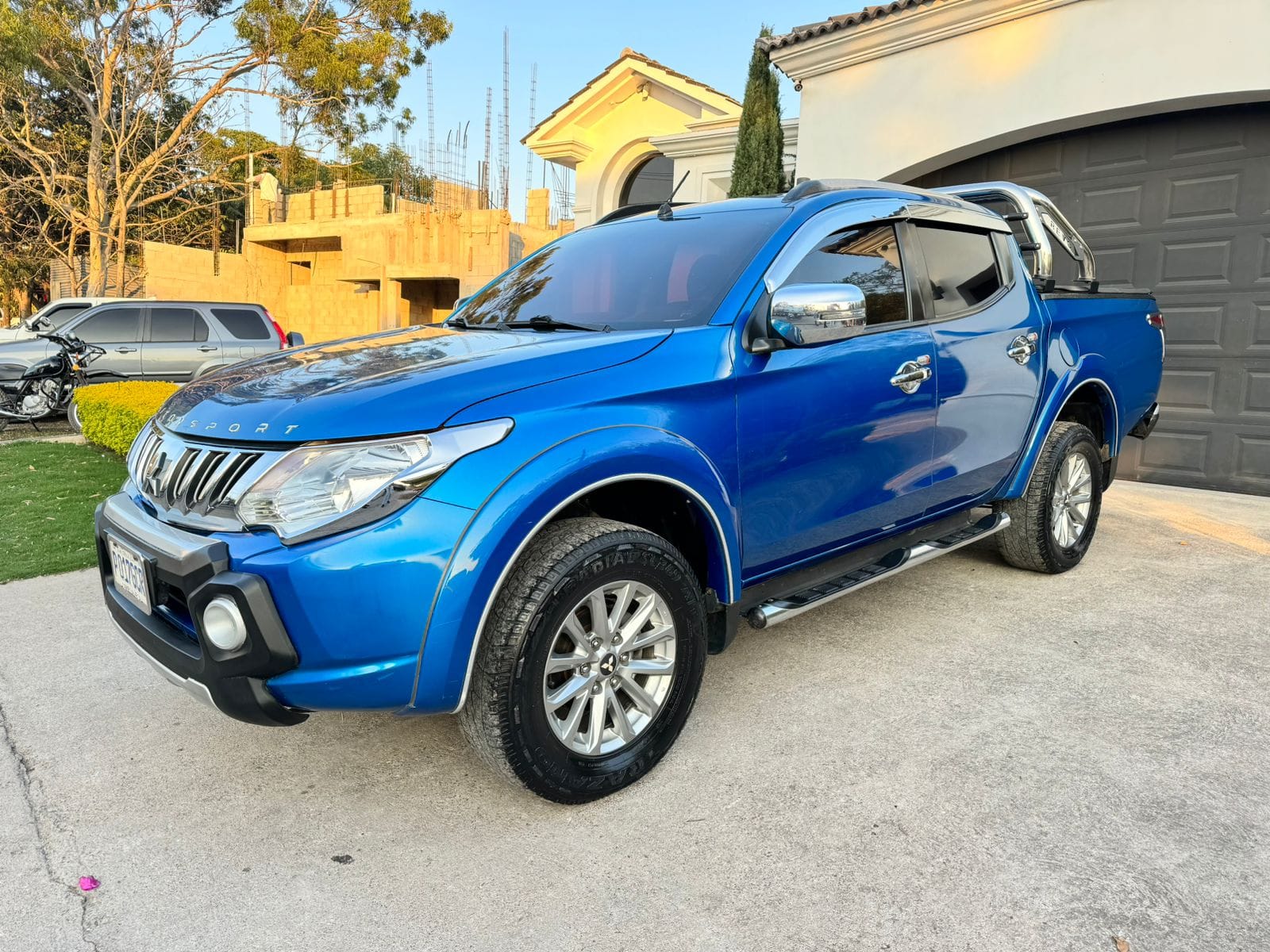 A la venta Pickup
 De agencia 
 Nítido
 A toda prueba  Mitsubishi L200 Modelo 20