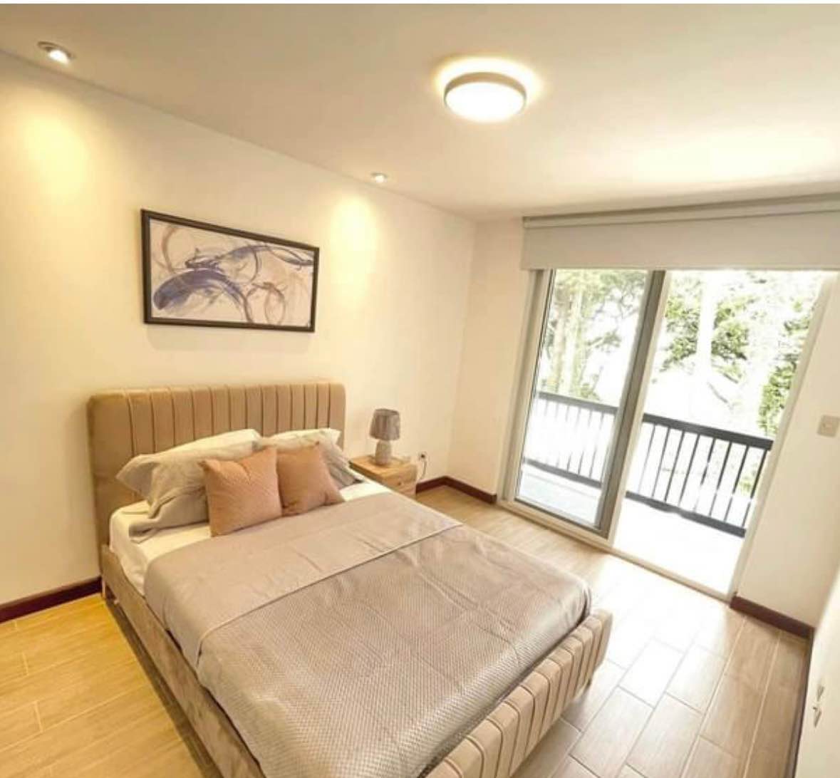 Garita de seguridad.
Línea blanca incluida.
Amueblado 
Edificio nuevo, diseño mi