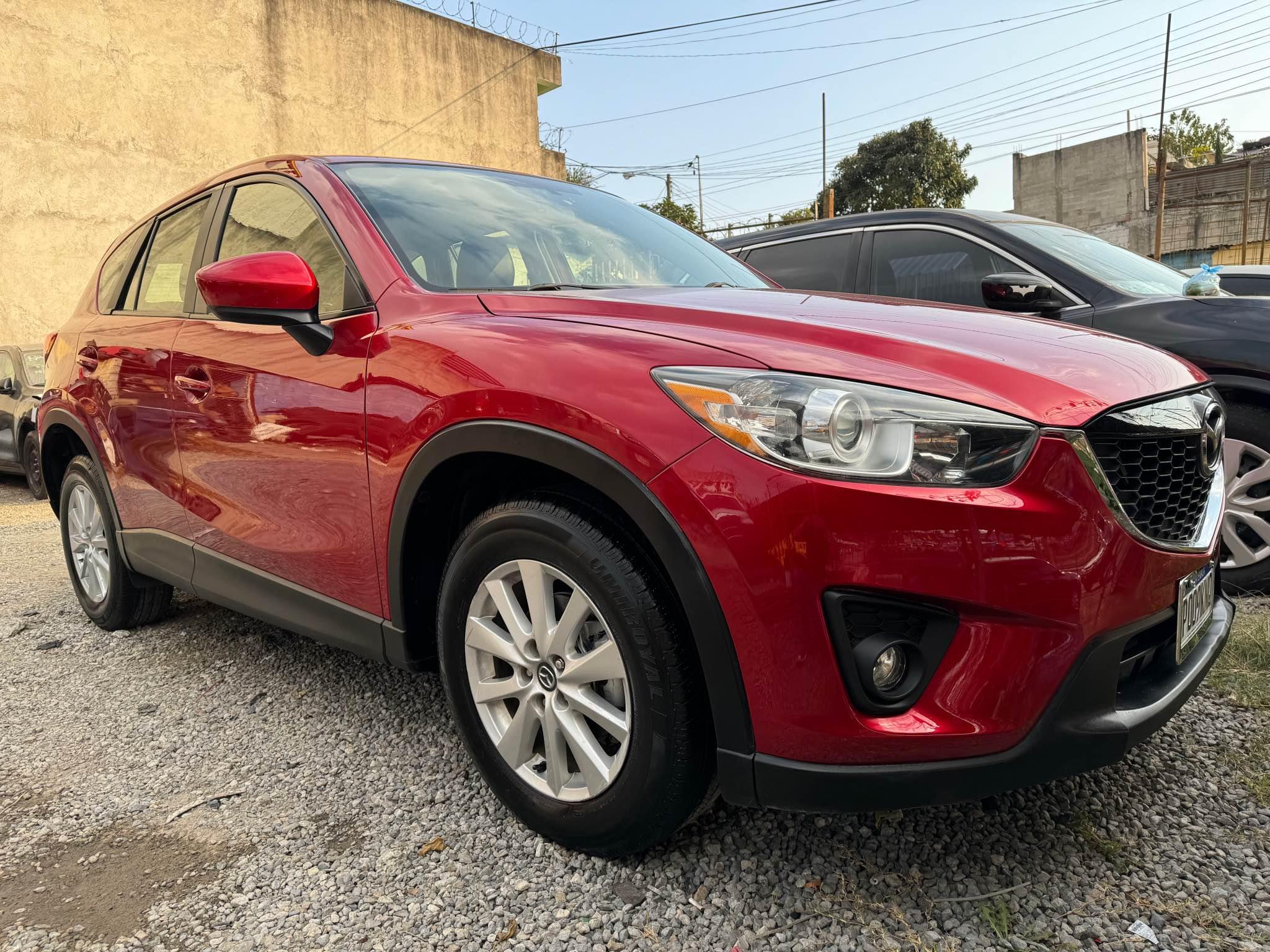 Mazda CX-5
Modelo 2014
4x2
Full Cuero
Motor 2.0 
Skyactive súper económica 
Aire