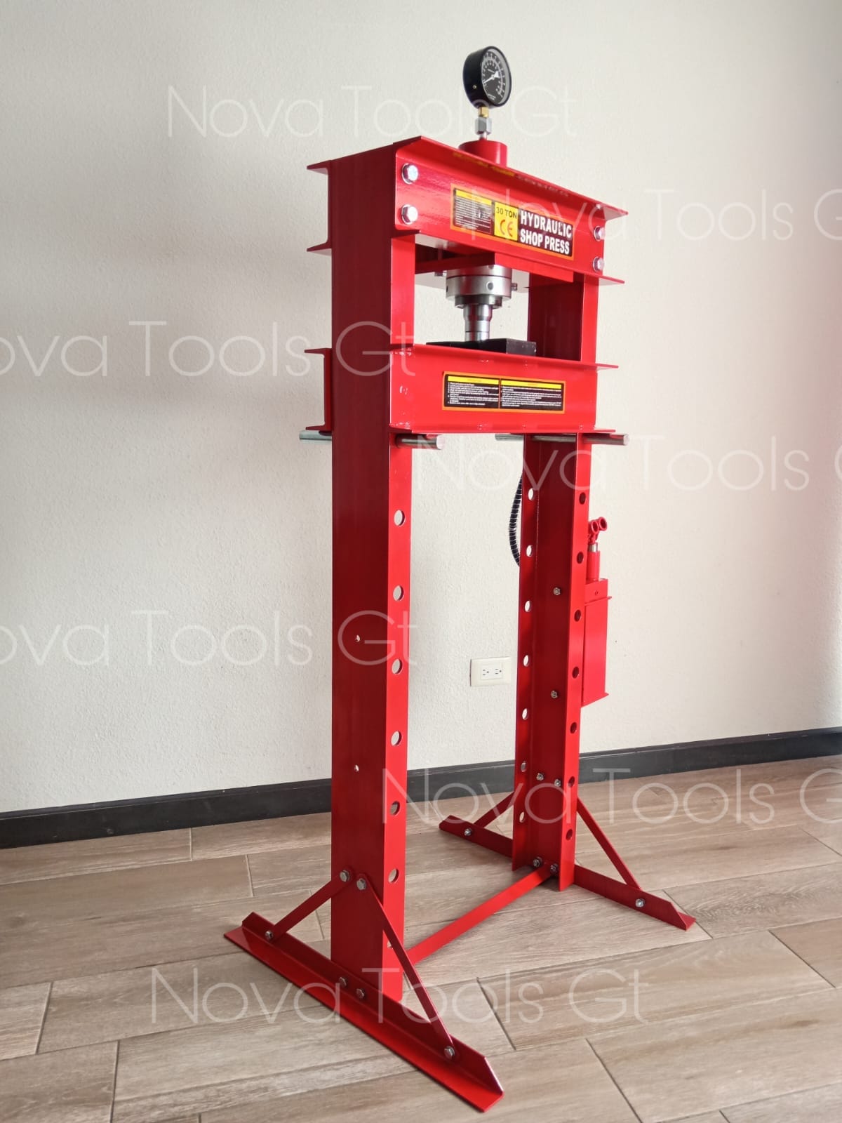 Prensa hidráulica de 30 toneladas
 PRECIO 6,500 QUETZALES
 Pago contra entrega