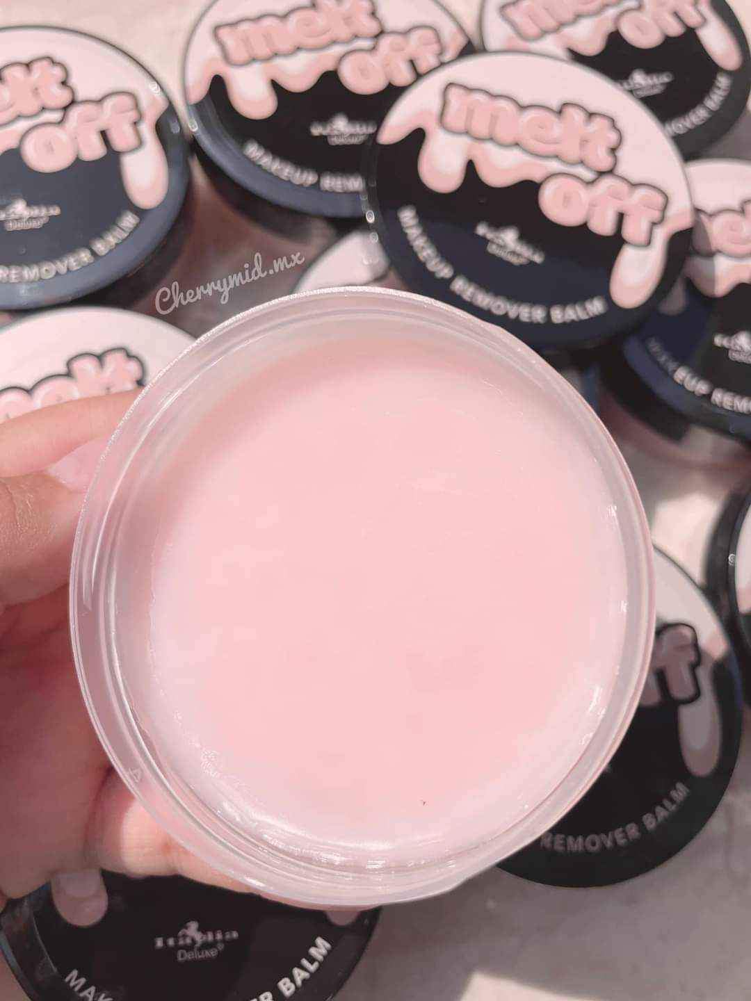 Bálsamo desmaquillante Melt off Italia deluxe
 fórmula suave e hidratante  que