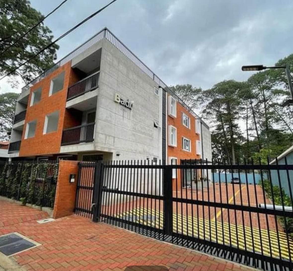 Garita de seguridad.
Línea blanca incluida.
Amueblado 
Edificio nuevo, diseño mi