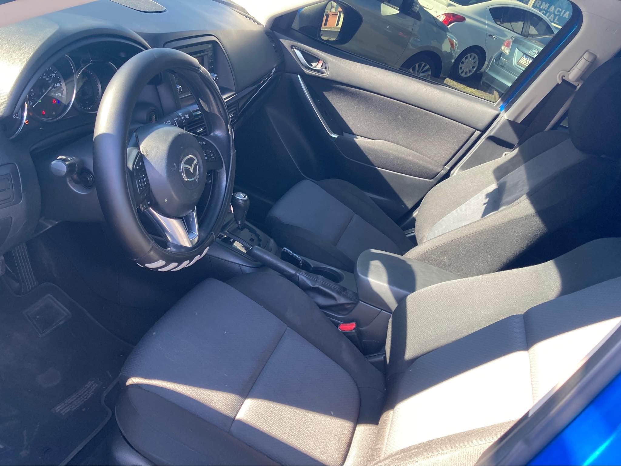 Motor 2.0 SKY active súper económica
Motor y caja nítida 
Aire acondicionado bie