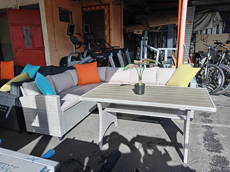 TODO ARTÍCULO TIENE DIFERENTE PRECIO INTERESADOS COMUNICARSE AL WHATSAPP 4303879