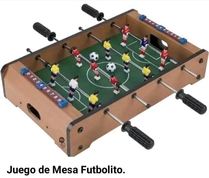 Te traemos el Juego de Mesa futbolito.
 Todo lo que necesitas para una buena tar