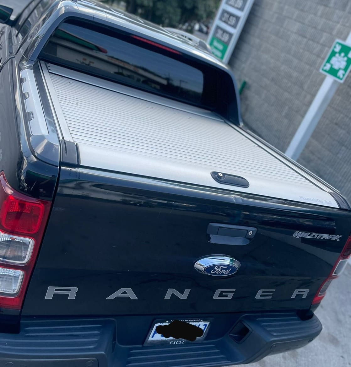 Ford Ranger 2017 4⃣x4⃣

De Agencia 
Automático 
Turbo diésel
Motor
