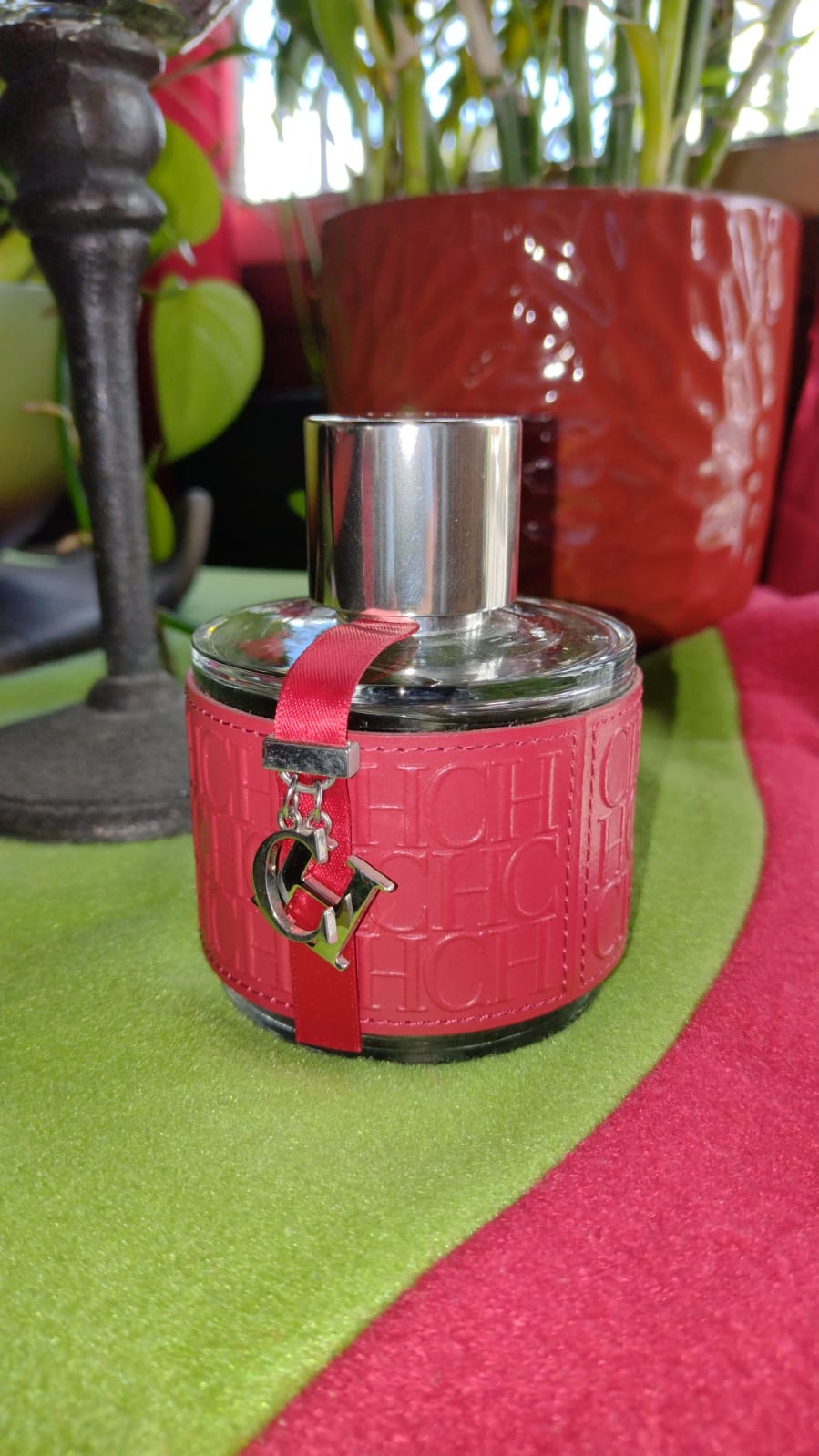 Perfume para Mujer CAROLINA HERRERA 100ml / 3.3 OZ---NUEVO Q425.00---Detalle le