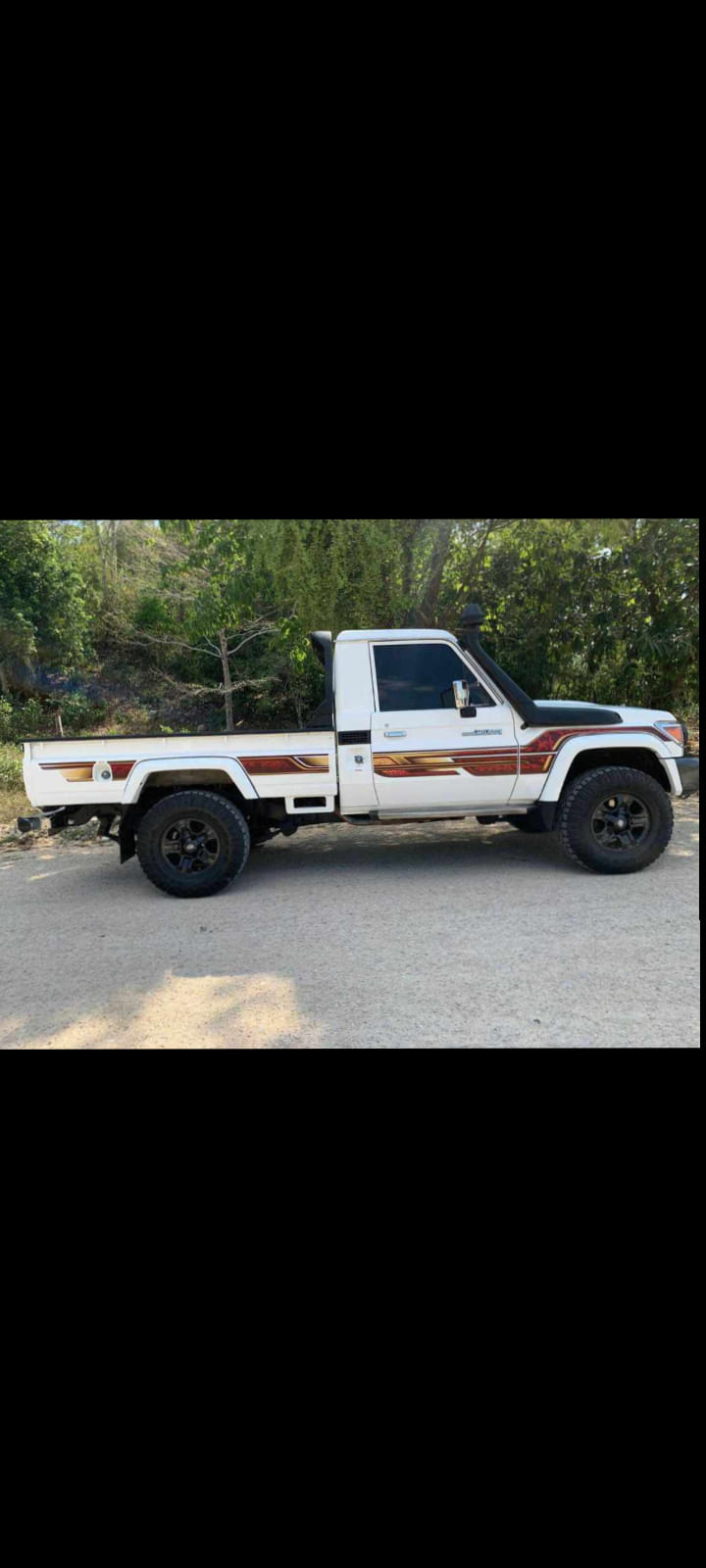 A la venta  TOYOTA LAND Cruiser
 Modelo 2012
 Estándar 
 DIESEL
 De doble 
 Aire