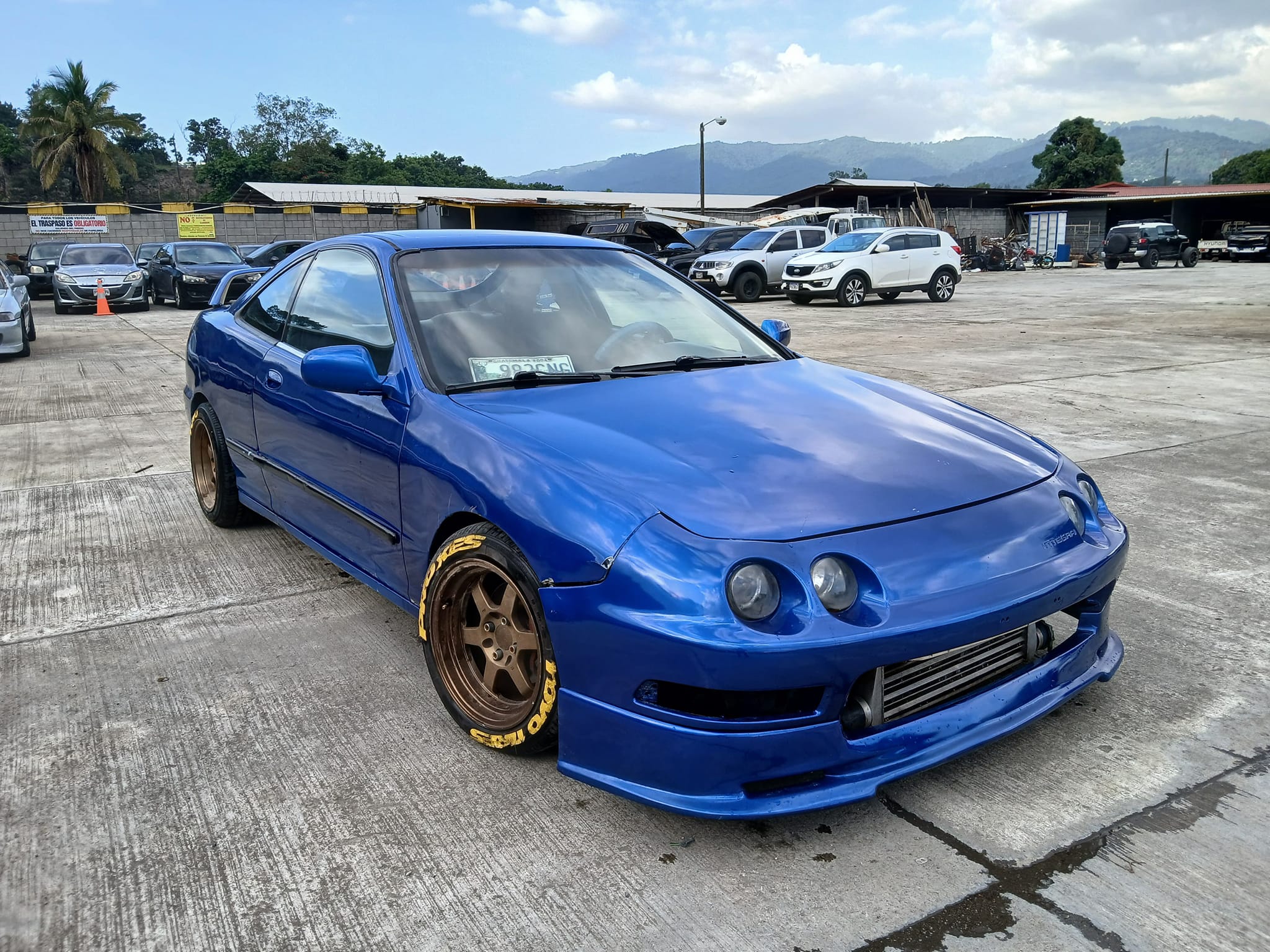 Acura integra 1997 CON EXTRAS OJOOO TURBO ATENCIÓN 
Turbo B18 B1
 Mecánico 
Carg