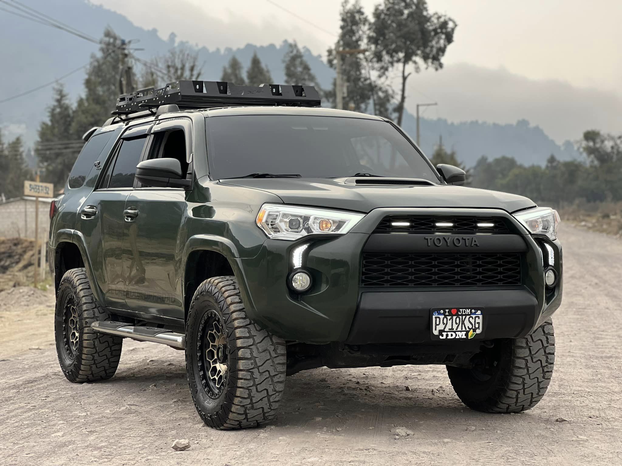 4runner 2019 TRD
4x4 de palanca
Automática
6 cilindros
TripTonic
Color Verde Mil