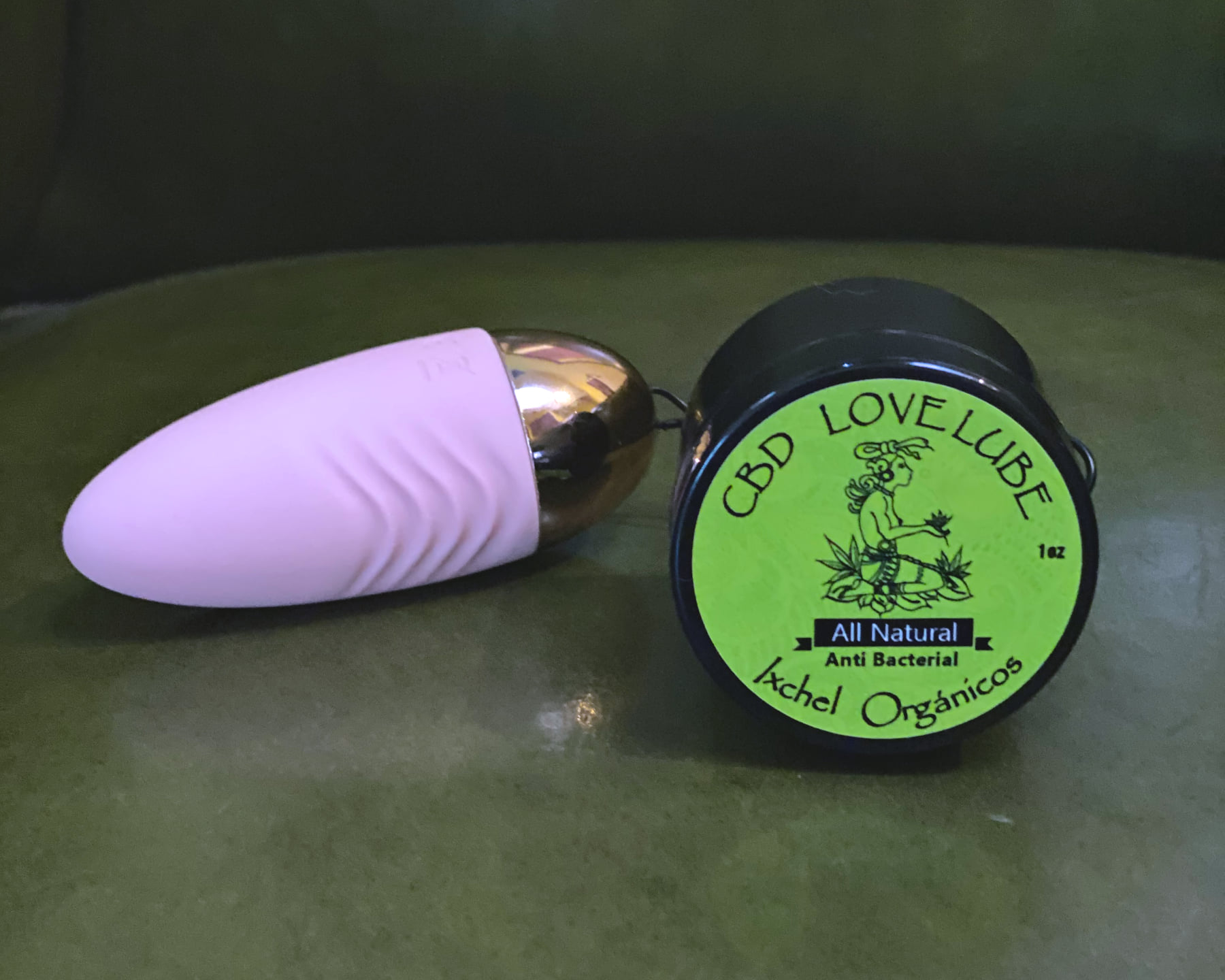 LUBRICANTE PERSONAL
Para esos momentos íntimos, puedes disfrutar de una sensació