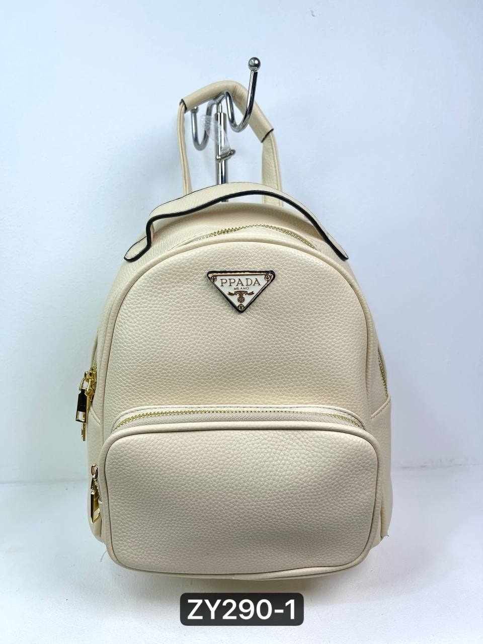 Buscas una elegante Bolso Mochila en Valeria Store  la puedes encontrar.
Contamo