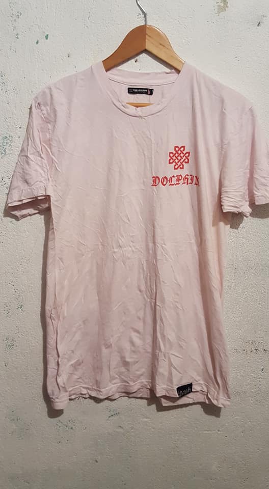 DISPONIBLE
 Camisa Caballero 
 Marca PINK+DOLPHIN
 Color  ROSADA 
 Estado 10/10