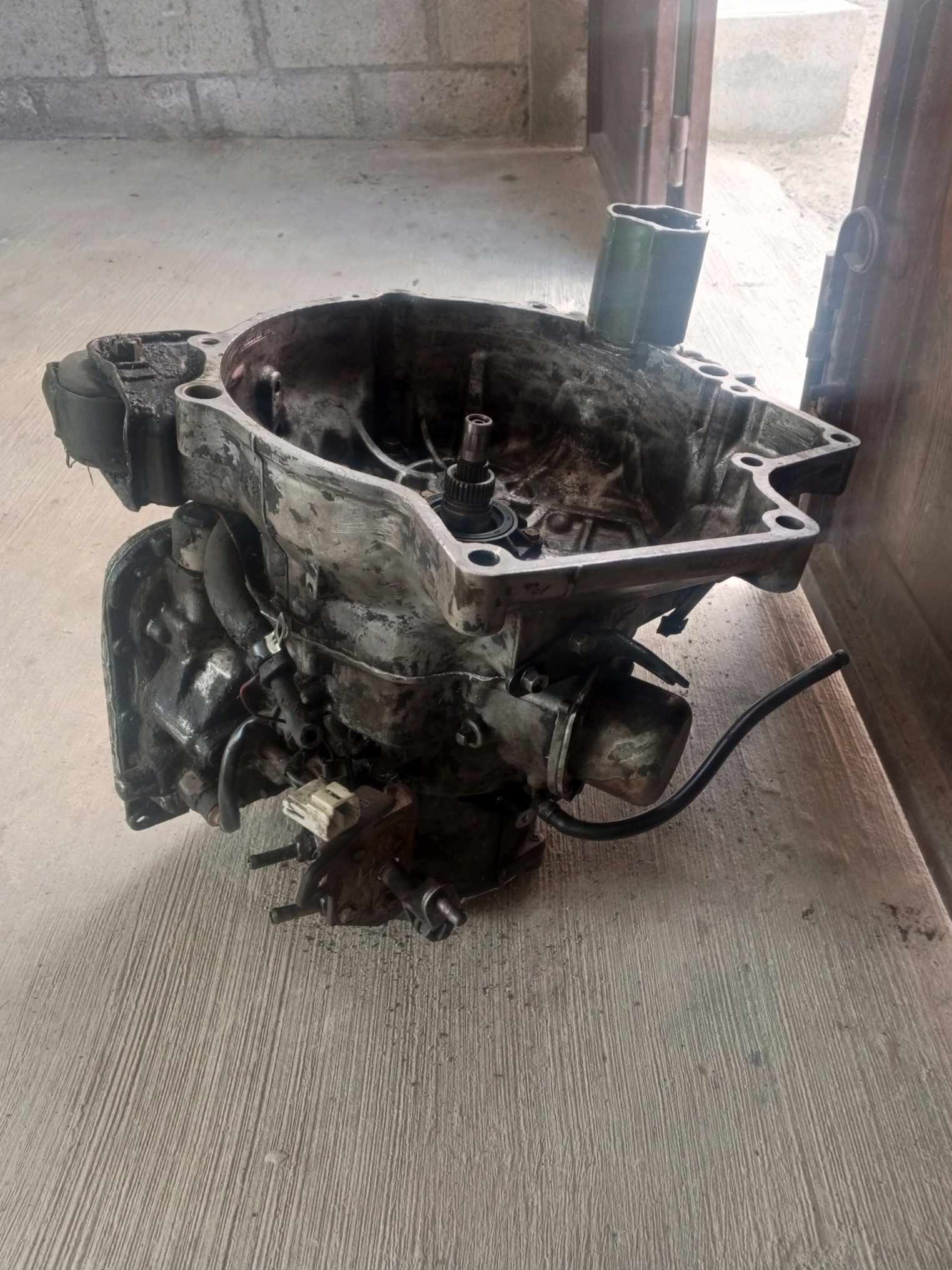 Reparación caja automática realizada ya lista para subirla 
 Estamos a la orden