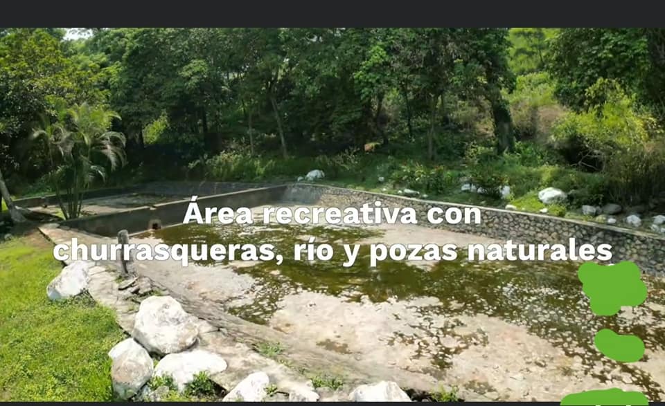 Se venden dos lotes juntos en Colonia Condado San Miguel Escuintla,  ( frente a