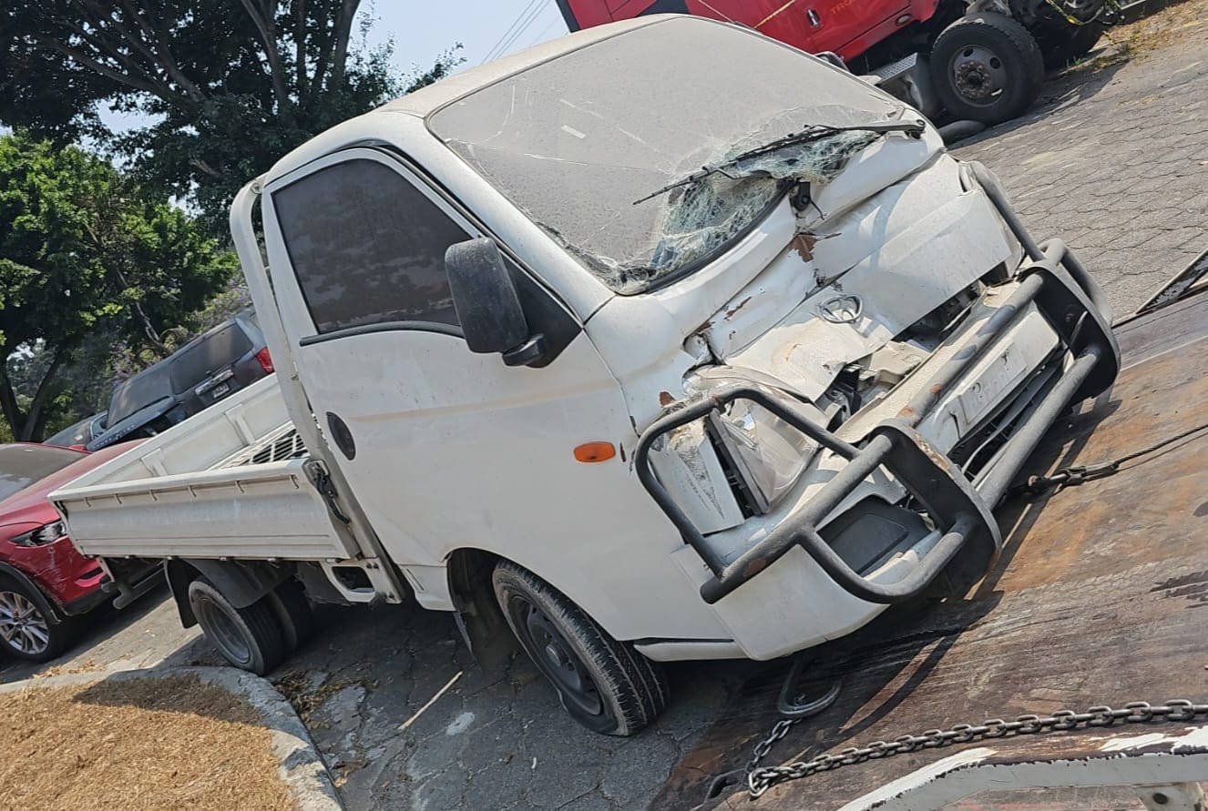 Vendo variedad de repuestos para  Hyundai H100 modelo 2022 de agencia.
 Escríban