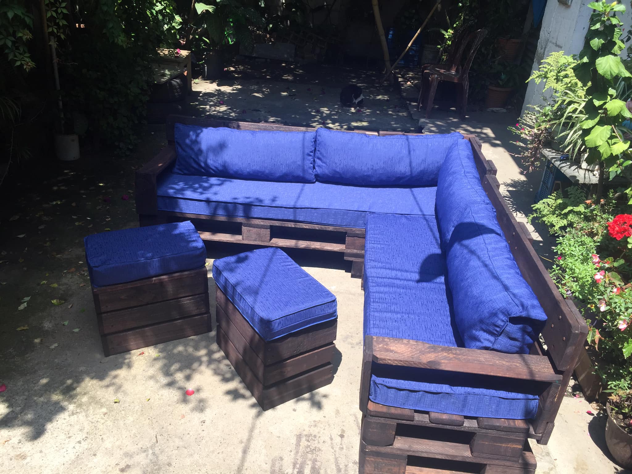 Se fabrica toda clase de muebles en palets y madera!!! Comunícate sin compromiso