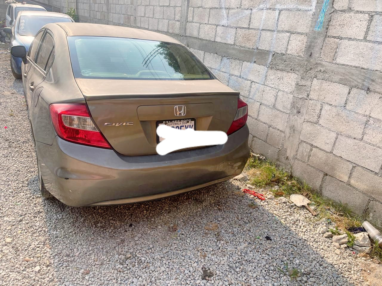 40,000.00 negociables 
 Modelo 2012 
 Motor 1.8
 Automático
 Papeles en orden
 W