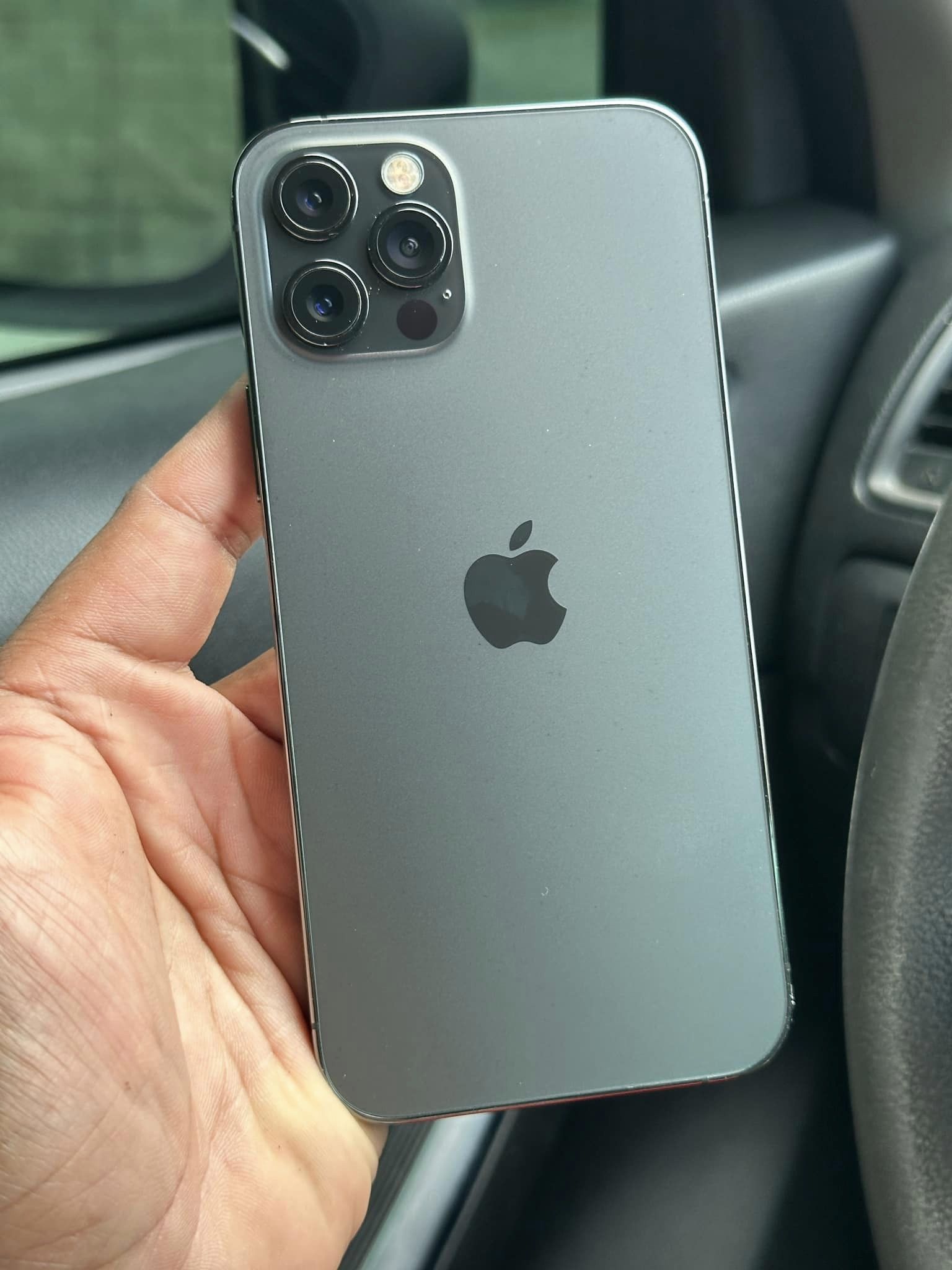 iPhone 12 Pro normal 
 128 gb 
 Batería 84%
 Liberado de fábrica 
 Estado 9 de 1