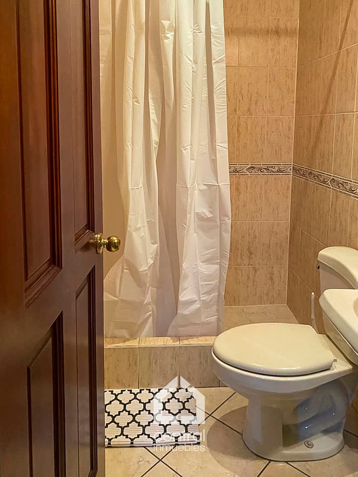 En renta apartamento amueblado y equipado en excelente ubicación en Milenia, Oak