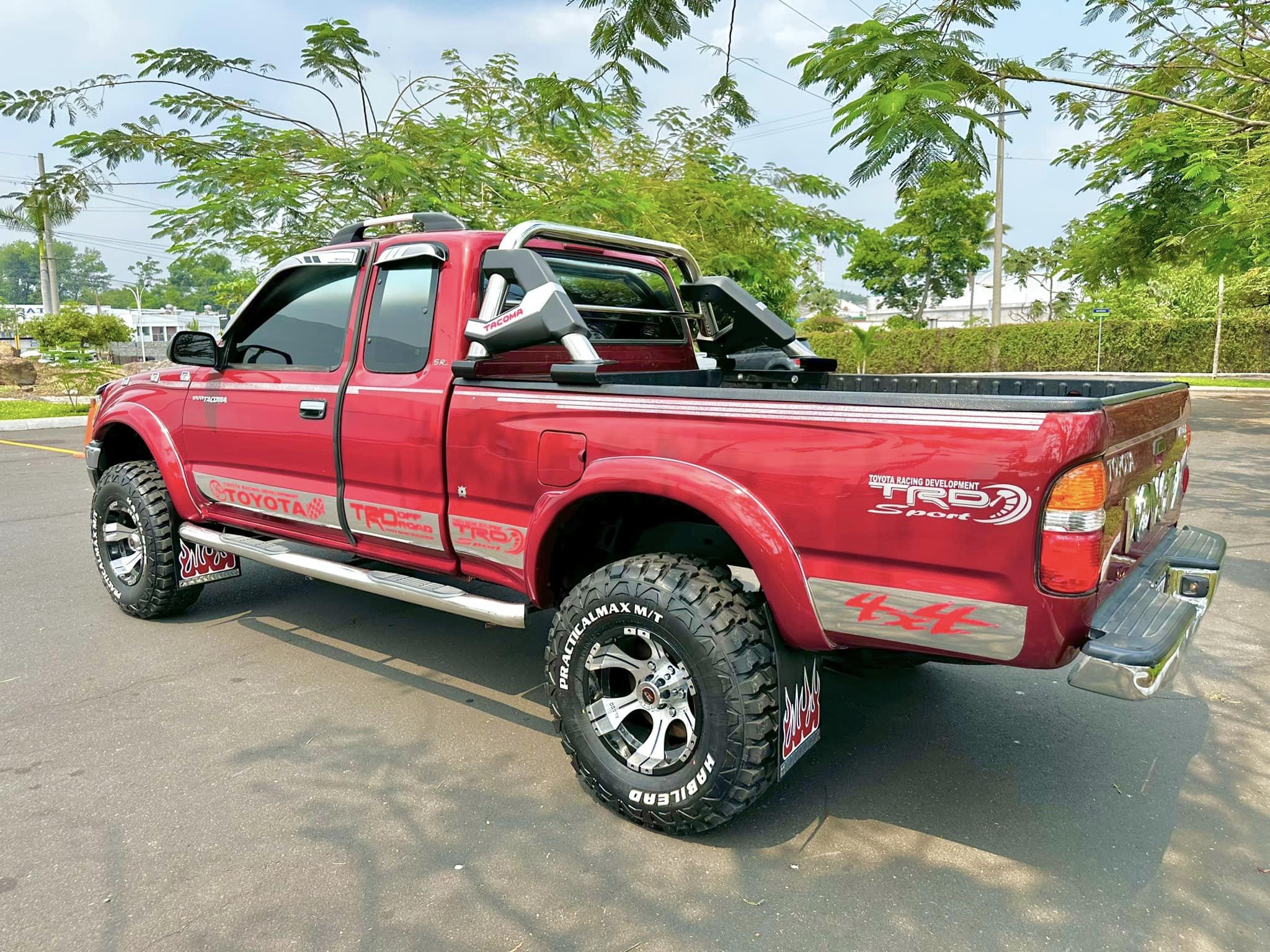 GANGA 
TOYOTA TACOMA SR5 
MODELO 2002
RECIÉN INGRESADO 
MECÁNICO  4x4 
EXTRACAB