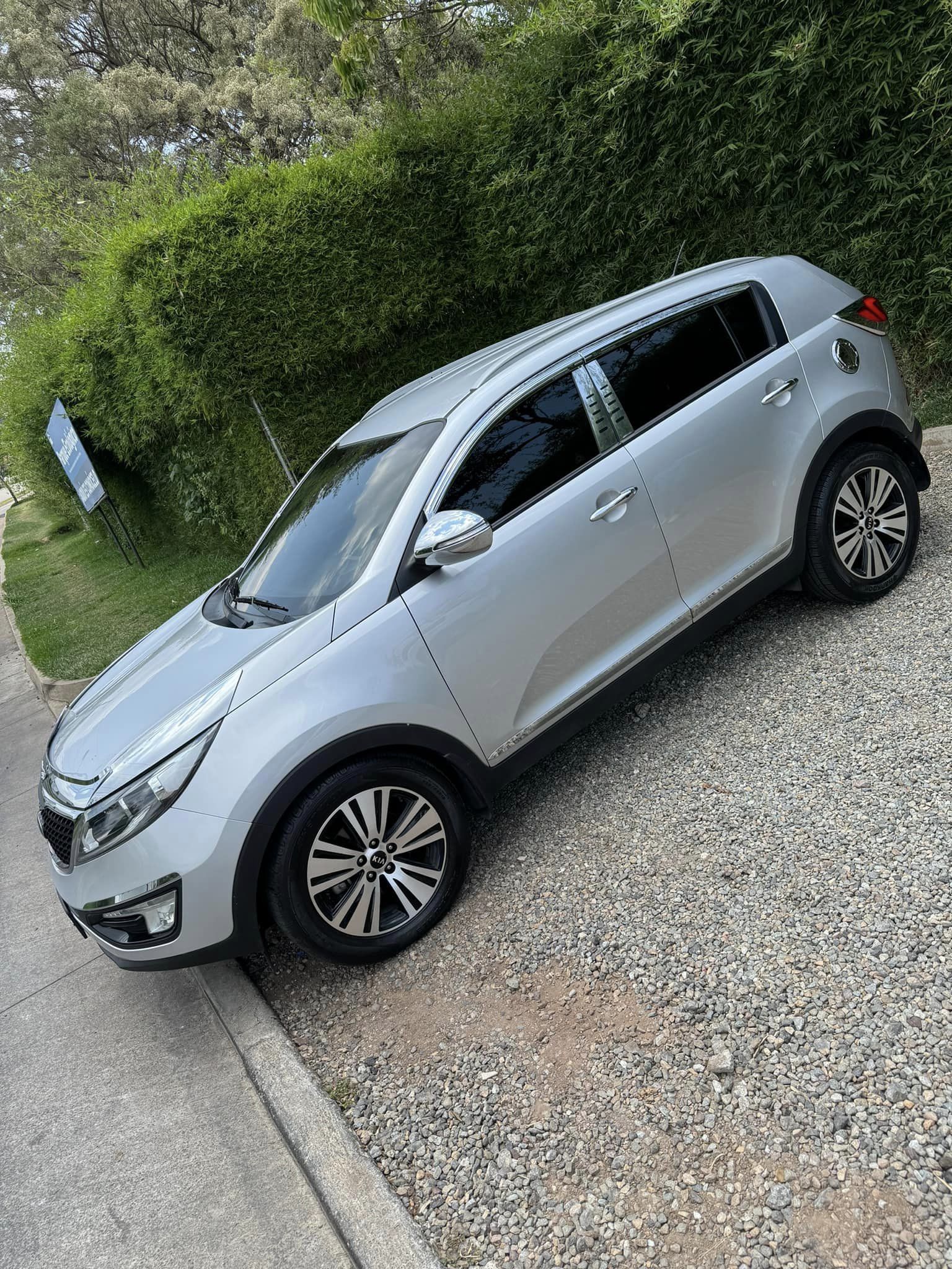 DISPONIBLE 

KIA SPORTAGE TURBO DIESEL 2014
Recién ingresó ya en ciudad 
TRIPTON