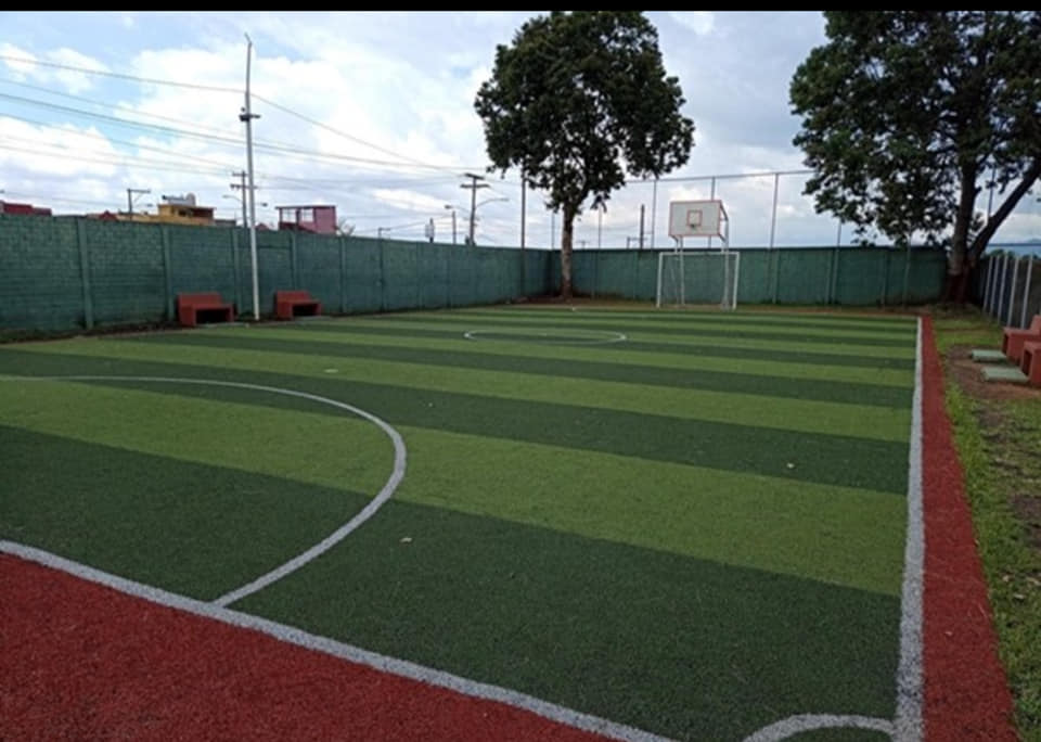 Negociable de contado o enganche alto
3 habitaciones
Remodelada
Sala y comedor i