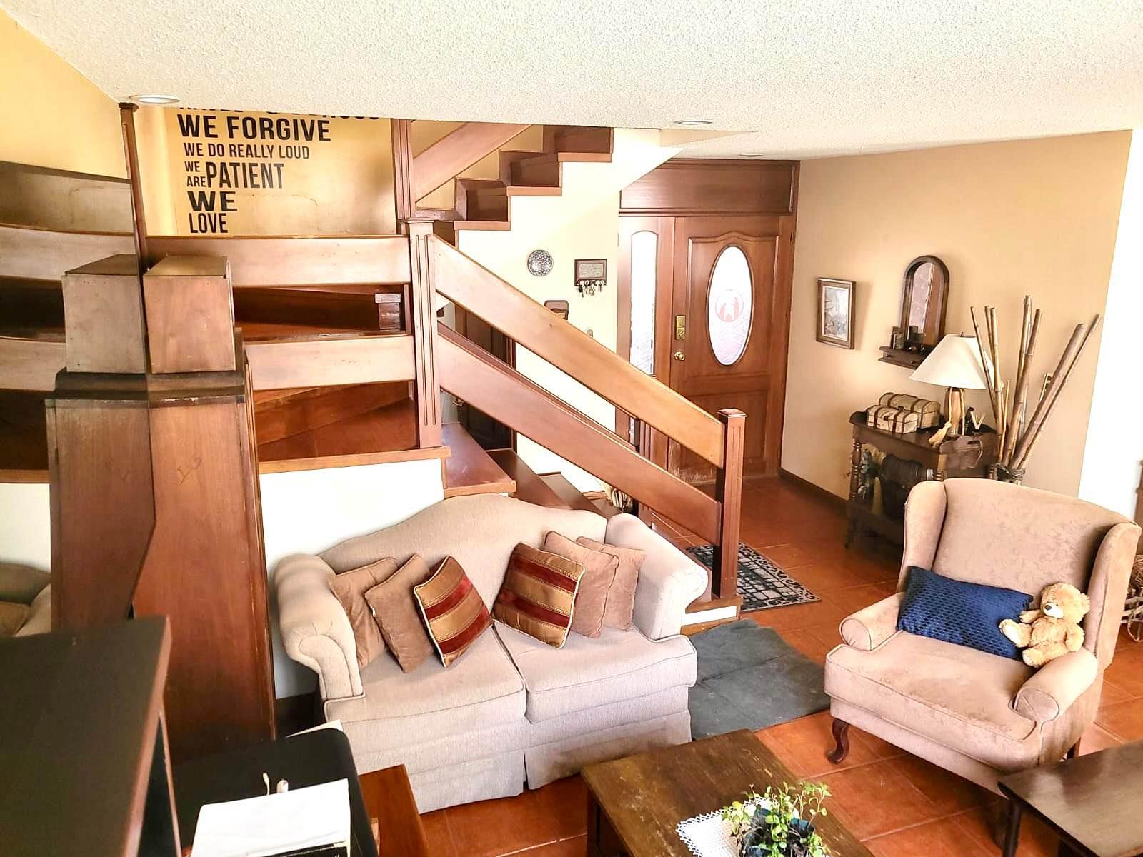 ZONA 16
Venta de Casa en venta
 en condominio 
ALTA BOSQUE, Kanajuyu 
Ciudad Gua