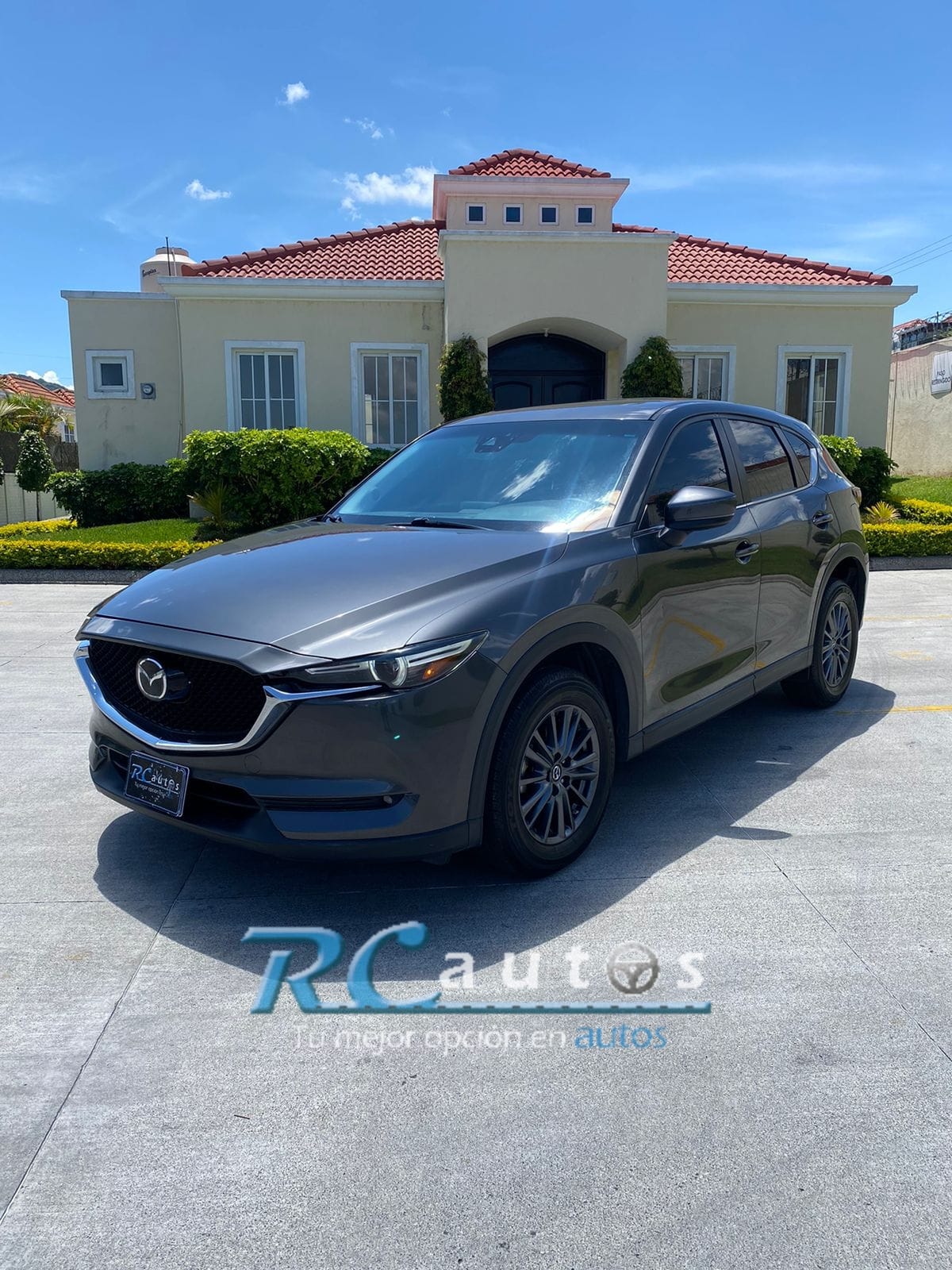 NUEVO PRECIO DE VERANO
Q119,990.00
MAZDA CX5 AUTOMÁTICA MODELO 2018 TOURING (Equ