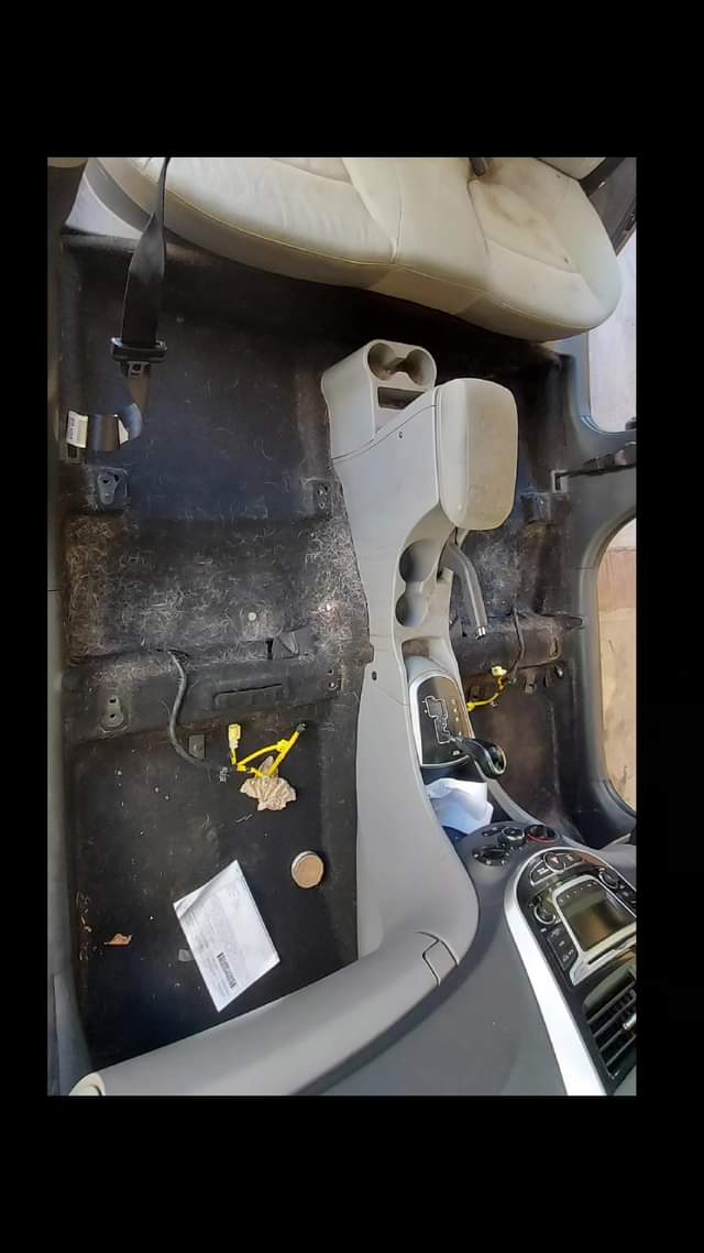 Limpieza de todo tipo de tapicería. 
 Haz tu cita al teléfono 3074 0601
Limpieza