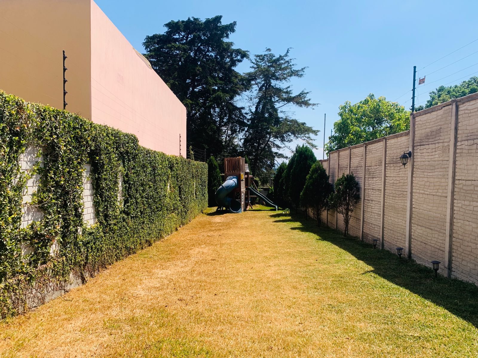 Casa en Renta Fraijanes Club Condominio Monte Vista

Clave interna:  PAC-003-08-