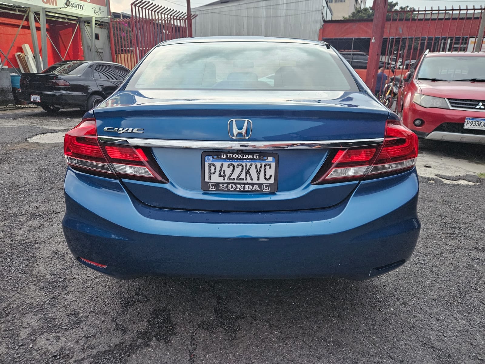 Vendo Honda civic ex modelo 2013 mecanico motor 1800 full equipo aire acondicion