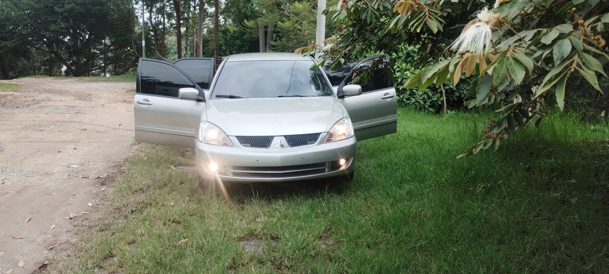 Mitsubishi Lancer 2008 
Motor 1.6 de agencia a toda prueba
Servicios con record