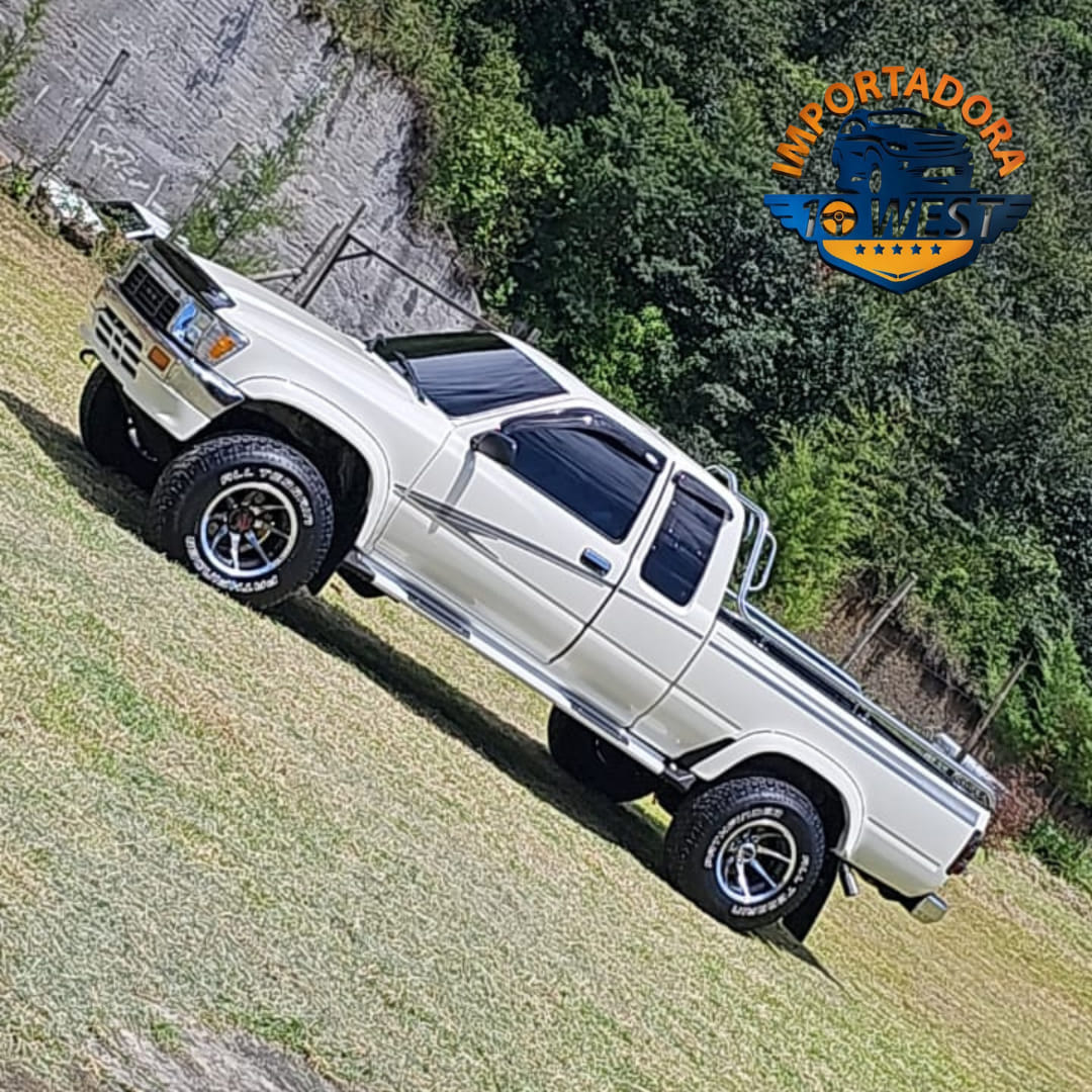 DISPONIBLE!!! Pickup Toyota 91 22R SR5 4X4 
Modelo 91 22R 
Pintura 100 %original