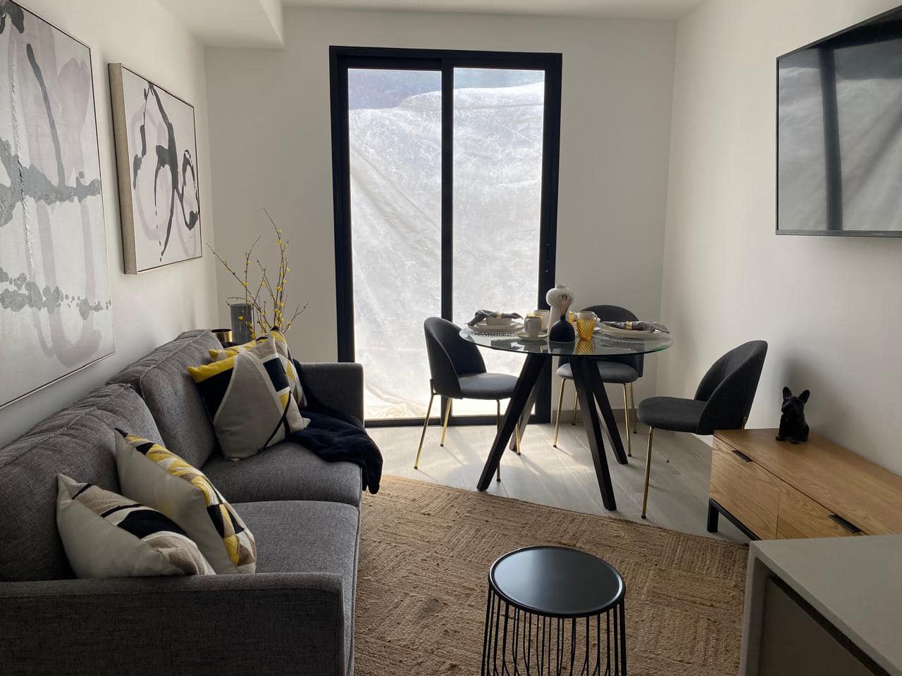 APARTAMENTO VENTA/ALQUILER  ENZONA 15 EDIFICIO EPIC 15 DE 1 HABITACION

Renta Co