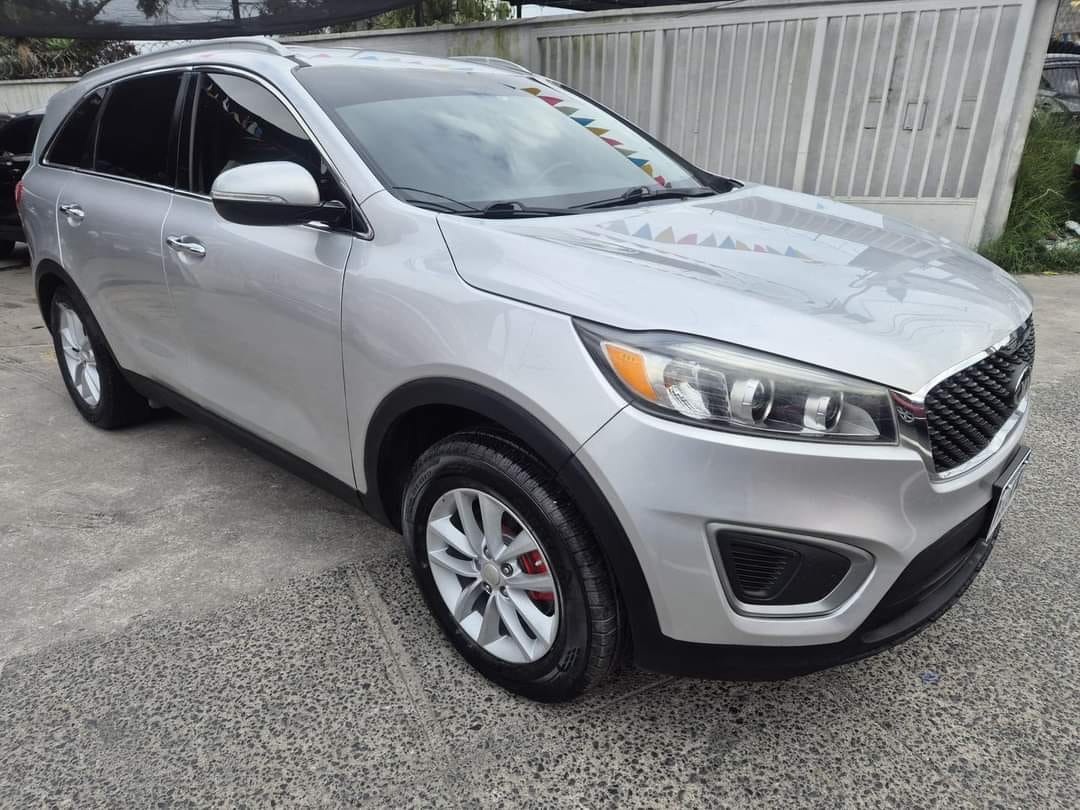 KIA SORENTO LX 2WD 2⃣0⃣1⃣6⃣ AUTOMATICA MOTOR 2.4 CC