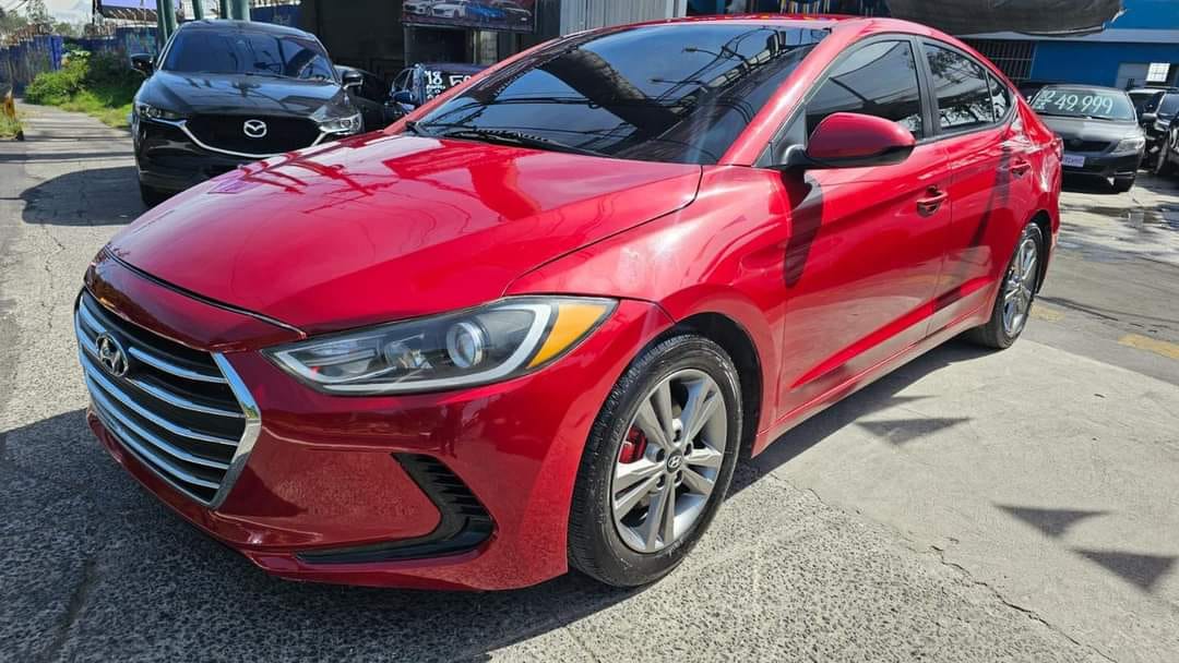 HYUNDAI ELANTRA 2⃣0⃣1⃣7⃣ AUTOMATICO MOTOR 2.0 CC SI