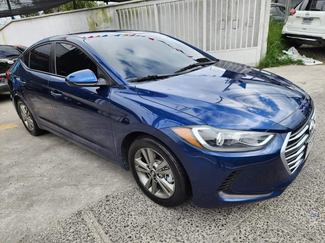 HYUNDAI ELANTRA 2⃣0⃣1⃣8⃣ AUTOMATICO MOTOR 2.0 CC SI